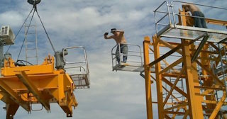 Демонтаж башенного крана в Ярцево - услуги по демонтажу от Сварной-Рцв от 1538 руб.