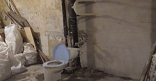 Демонтаж сантехкабины в панельном доме - цена от 1025 рублей | Сварной-Рцв